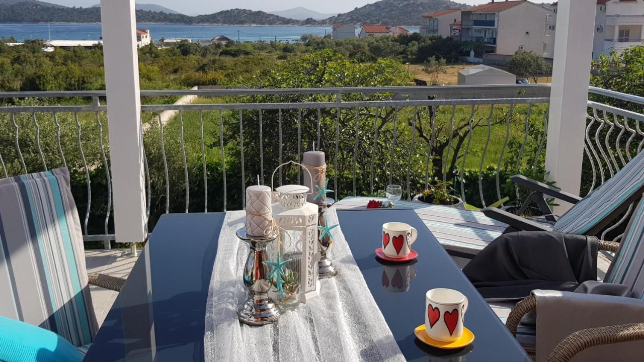 Apartmani Villa Lilliana Tribalj Exterior foto